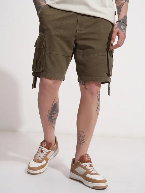Men Brown Relaxed Fit Cargo Shorts